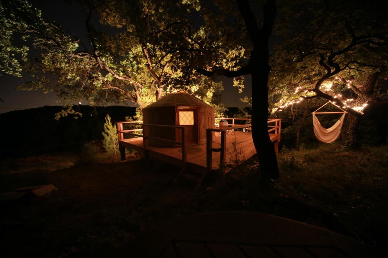 Les Yourtes De Provence Saint-Paulet-de-Caisson エクステリア 写真