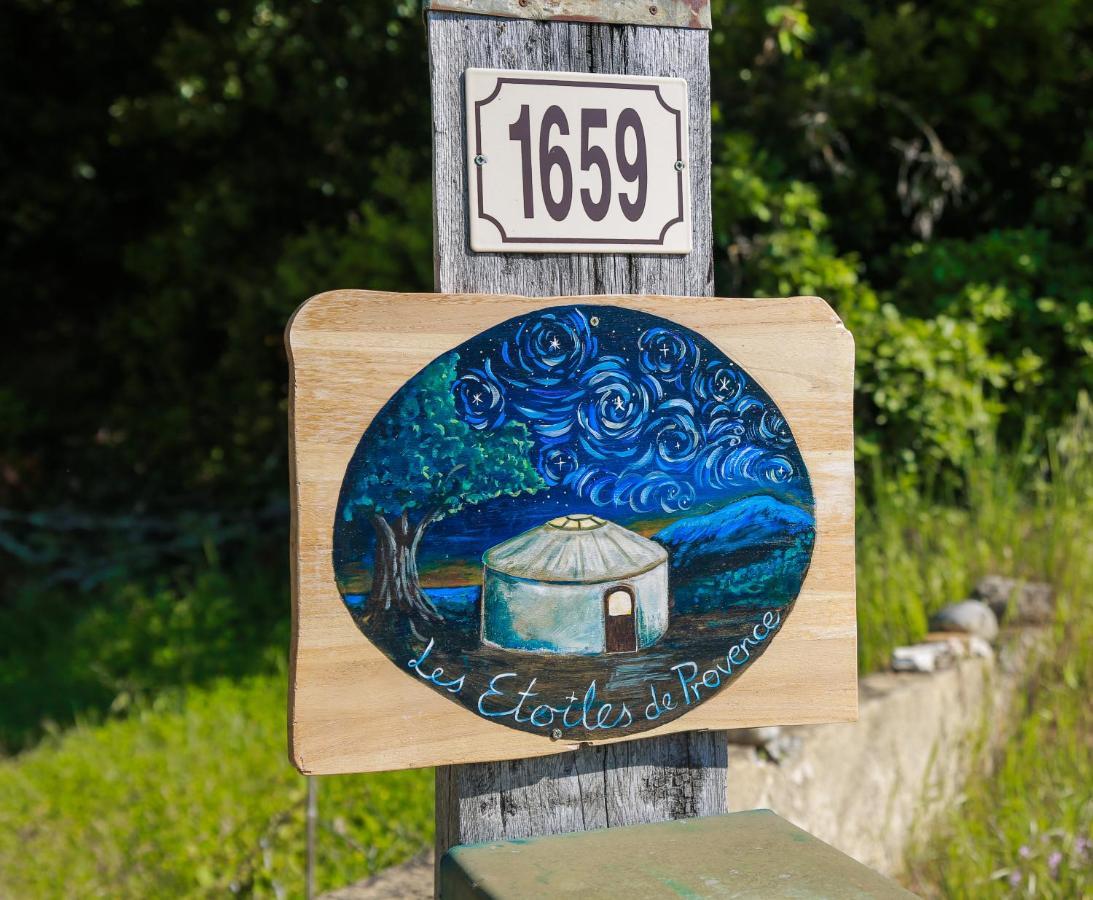 Les Yourtes De Provence Saint-Paulet-de-Caisson エクステリア 写真