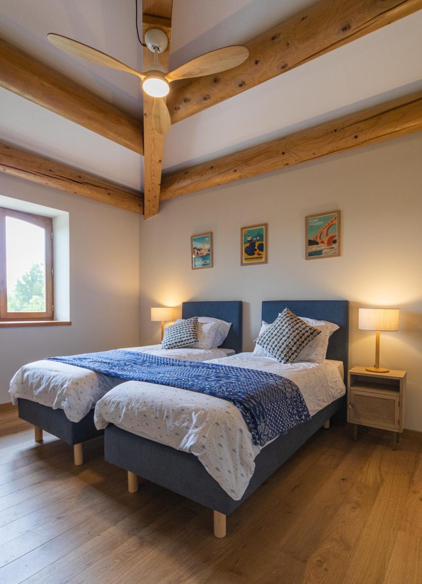 Les Yourtes De Provence Saint-Paulet-de-Caisson 部屋 写真